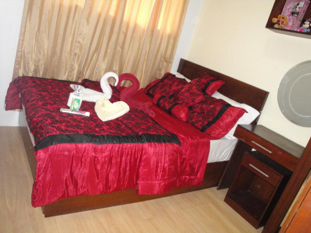 The Oasis Davao Condotel Kültér fotó
